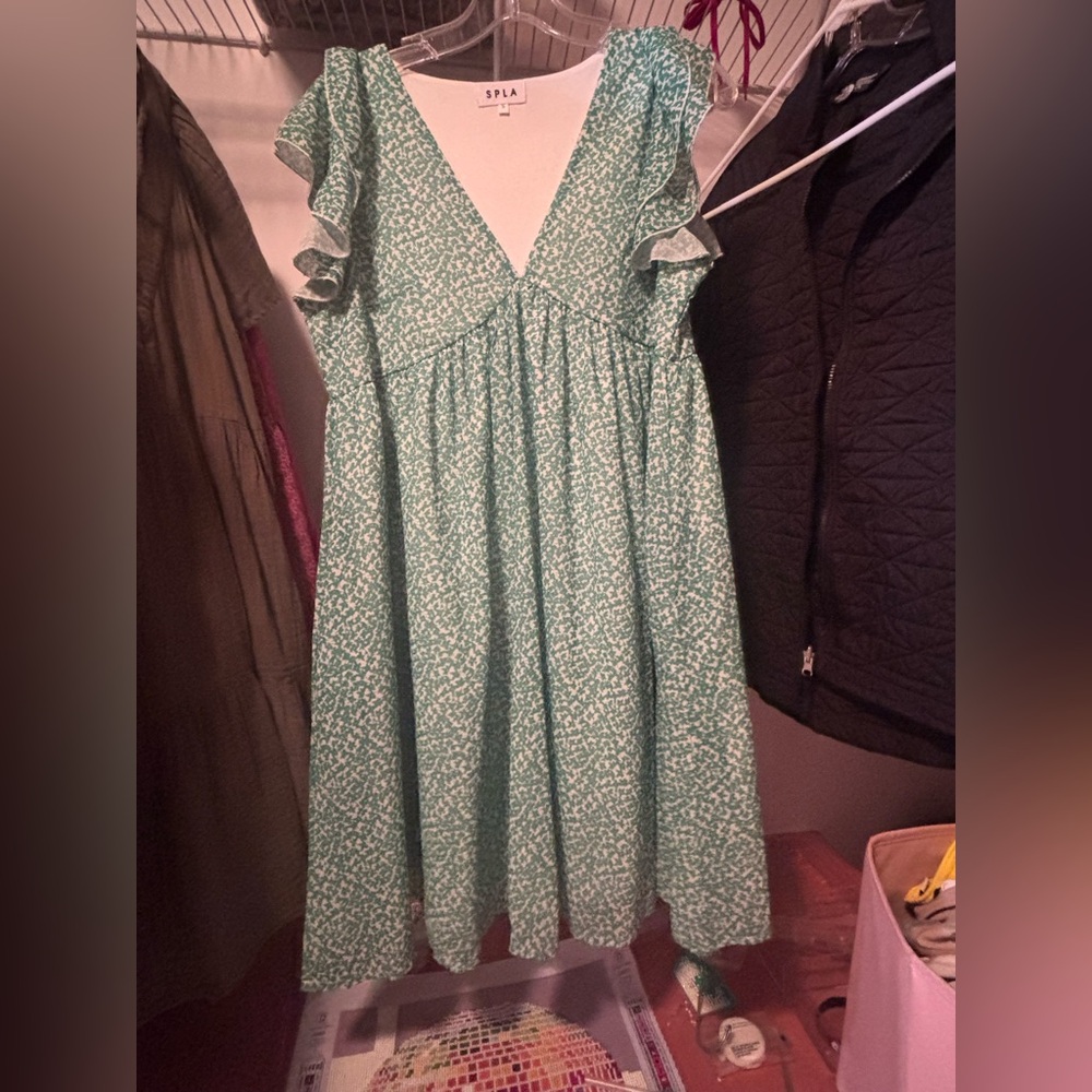Green Ruffled Mini Sundress with Flutter Sleeves